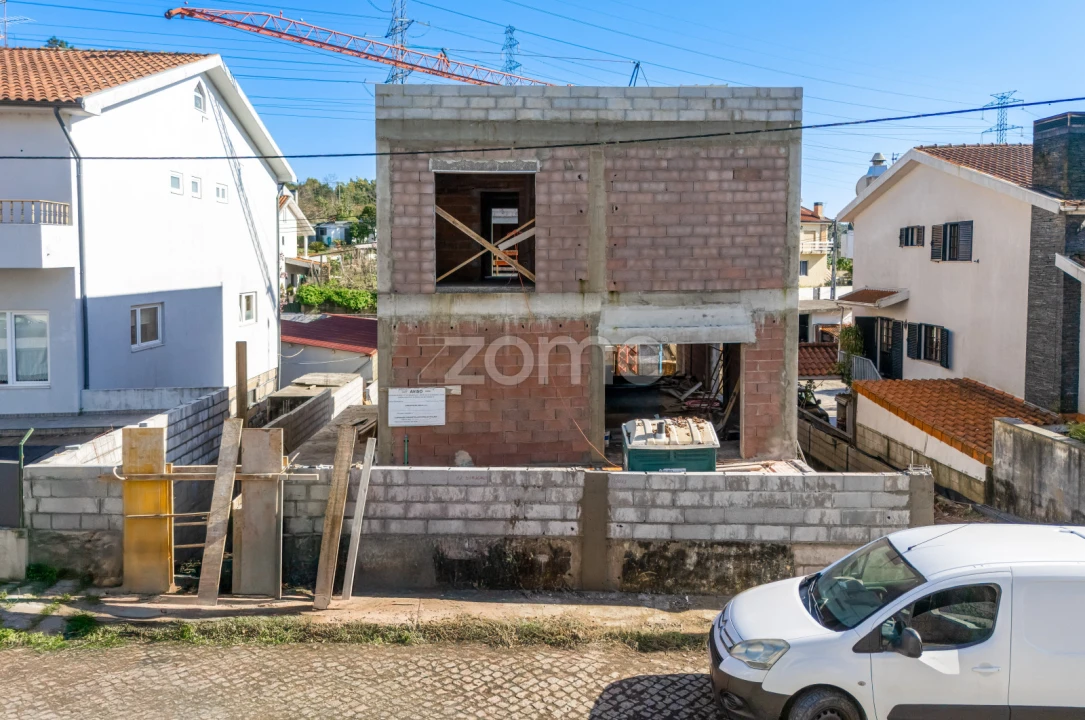 Moradia T3 para Venda em Campo e Sobrado Foto 2