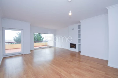 Apartamento T2 para Venda em Queluz e Belas