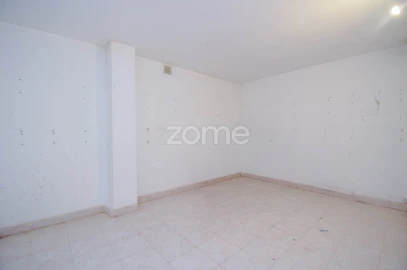 Apartamento T2 para Venda em Queluz e Belas