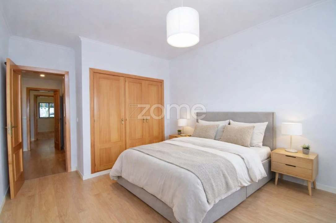Apartamento T2 para Venda em Queluz e Belas Foto 30