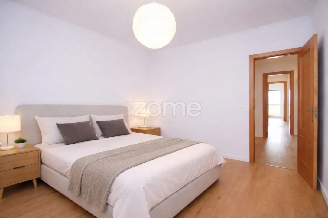 Apartamento T2 para Venda em Queluz e Belas Foto 22