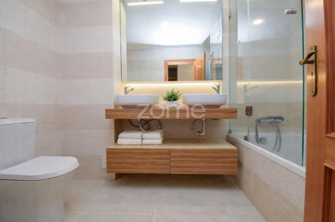 Apartamento T2 para Venda em Queluz e Belas Foto 32
