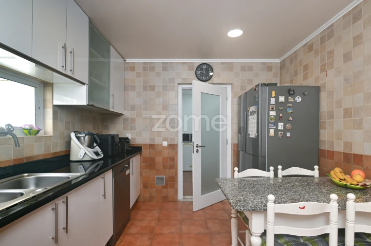 Moradia T4 para Venda em Algueirão-Mem Martins Foto 12