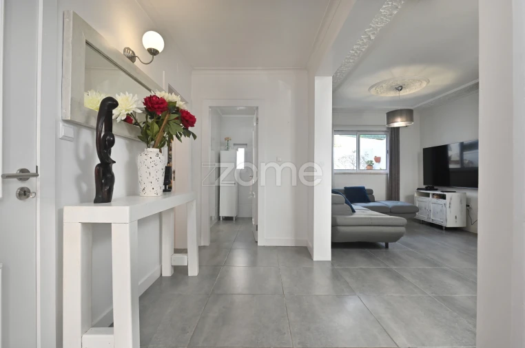 Moradia T4 para Venda em Algueirão-Mem Martins Foto 6