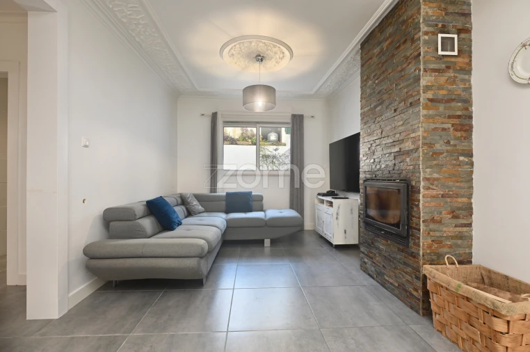 Moradia T4 para Venda em Algueirão-Mem Martins Foto 9