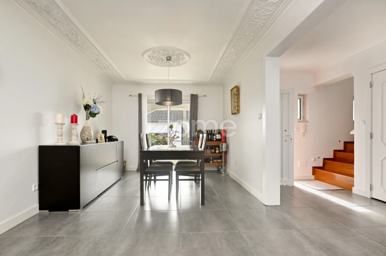 Moradia T4 para Venda em Algueirão-Mem Martins Foto 5