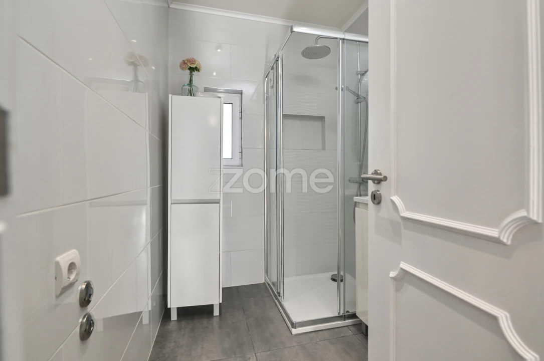 Moradia T4 para Venda em Algueirão-Mem Martins Foto 13