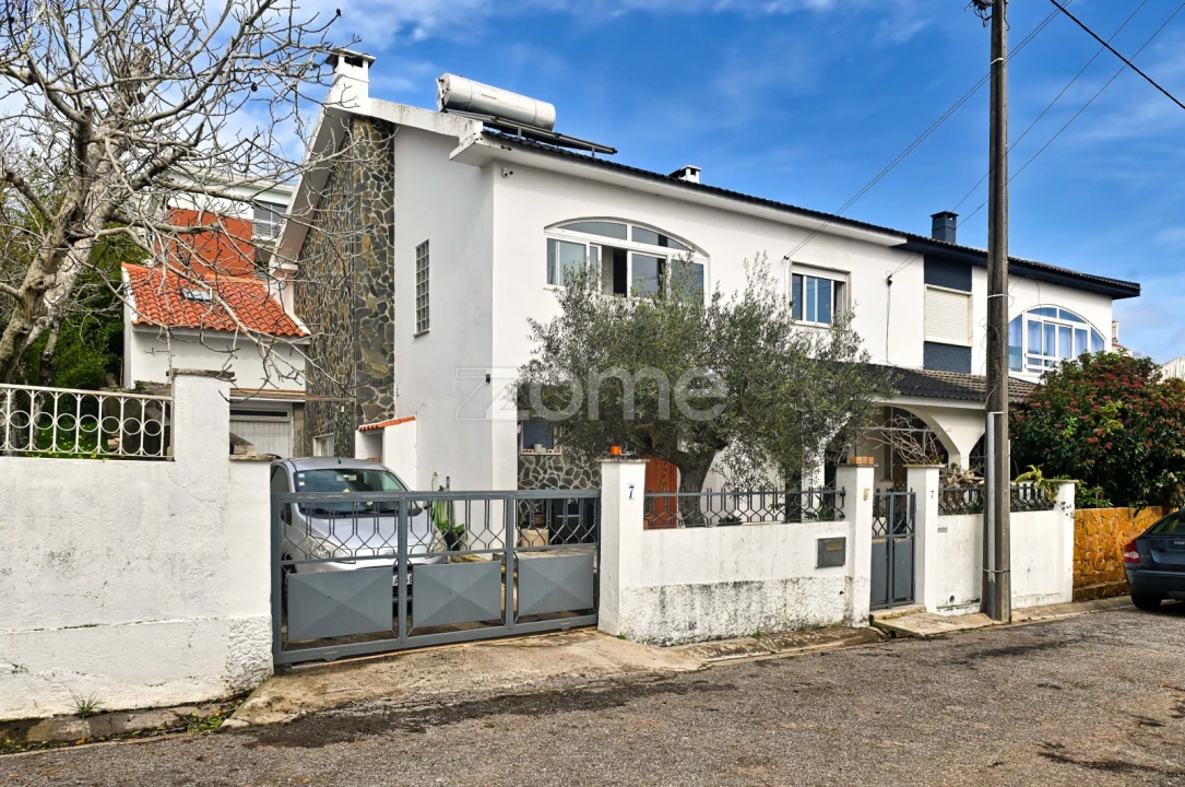 Moradia T4 para Venda em Algueirão-Mem Martins Foto 4