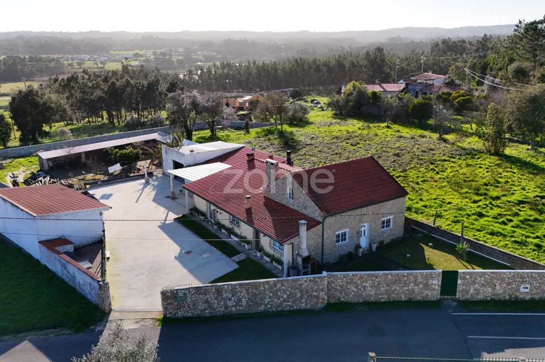 Moradia T4 para Venda em Alhadas Foto 2