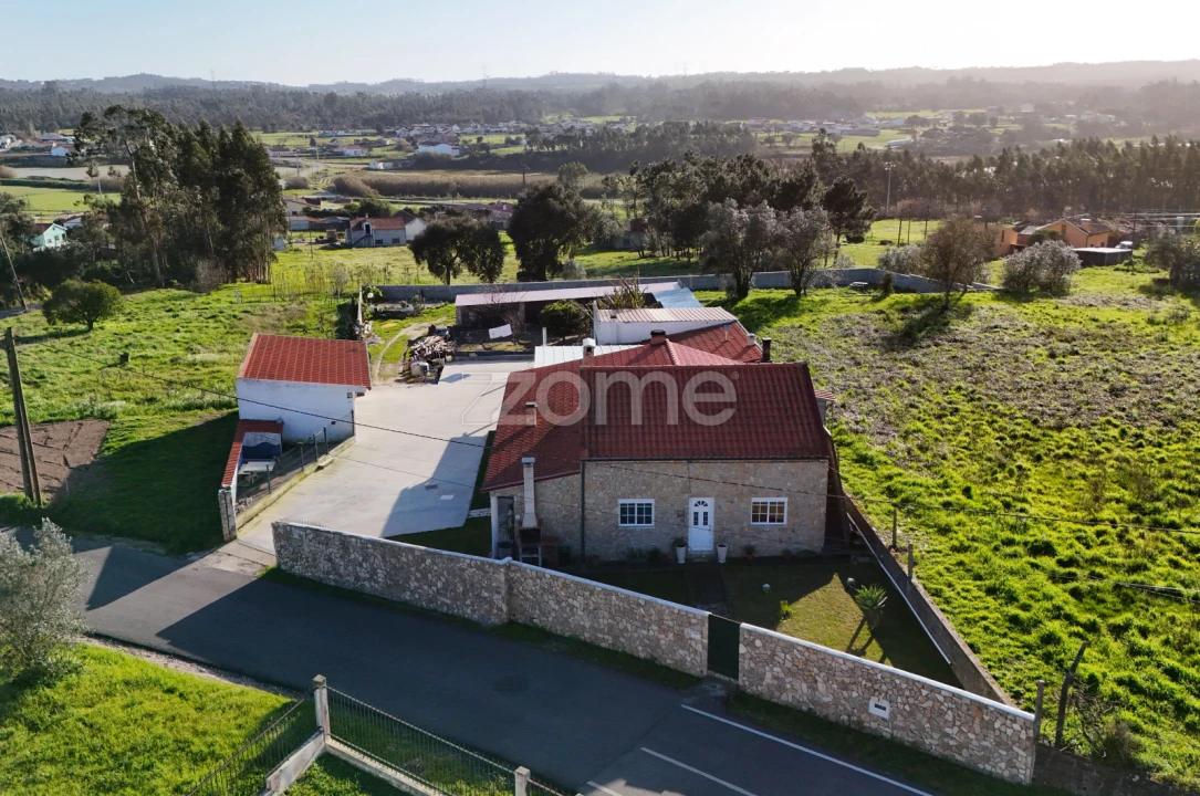 Moradia T4 para Venda em Alhadas Foto 3