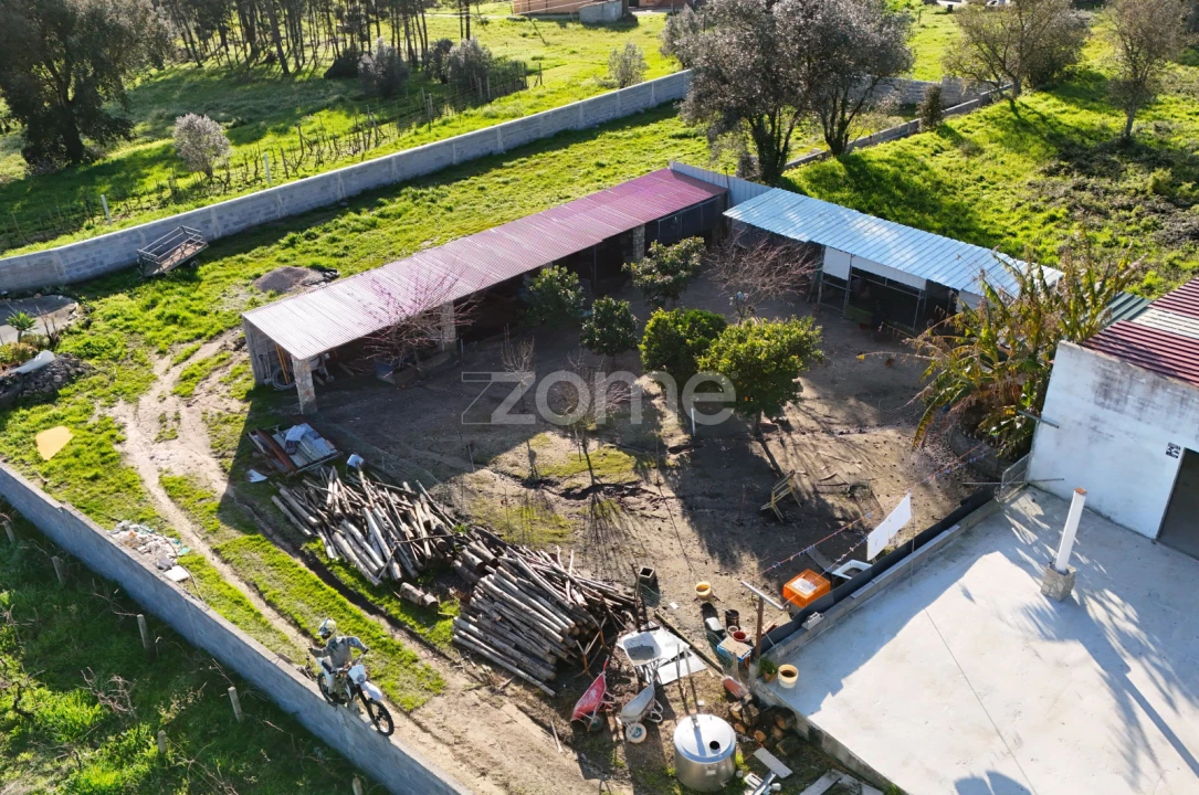 Moradia T4 para Venda em Alhadas Foto 15