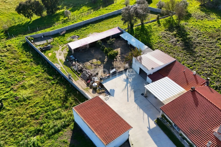 Moradia T4 para Venda em Alhadas Foto 19