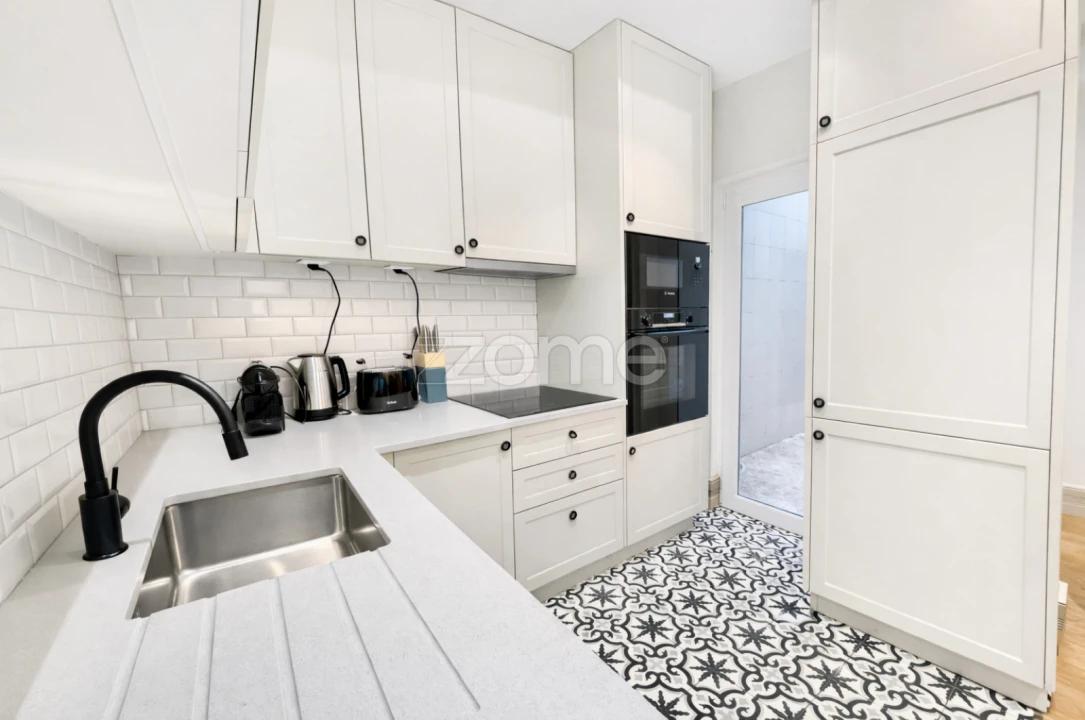 Apartamento T1 para Arrendamento em Campo de Ourique Foto 1