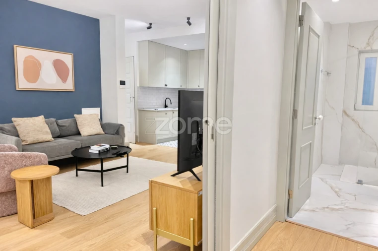 Apartamento T1 para Arrendamento em Campo de Ourique Foto 6