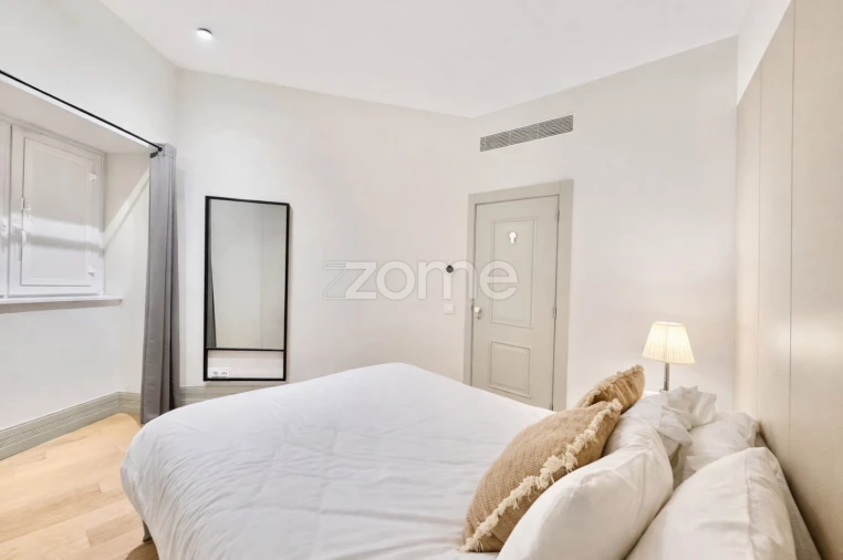 Apartamento T1 para Arrendamento em Campo de Ourique Foto 10