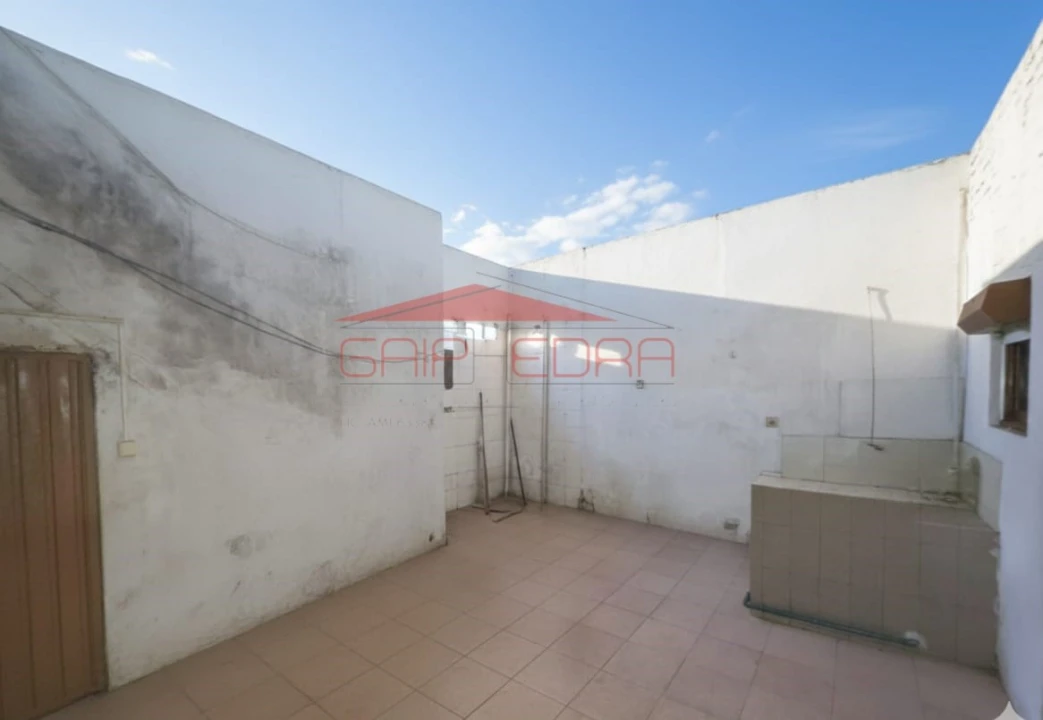 Moradia T2 para Venda em Gulpilhares e Valadares Foto 6