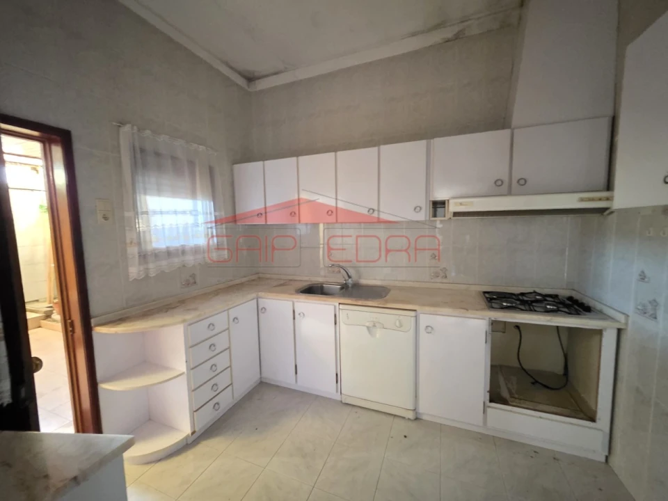 Moradia T2 para Venda em Gulpilhares e Valadares Foto 9