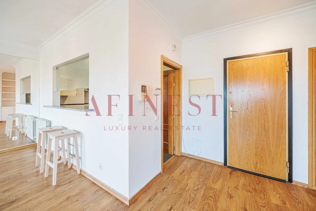 Apartamento T1 para Arrendamento em Santa Maria e São Miguel, São Martinho, São Pedro Penaferrim Foto 10