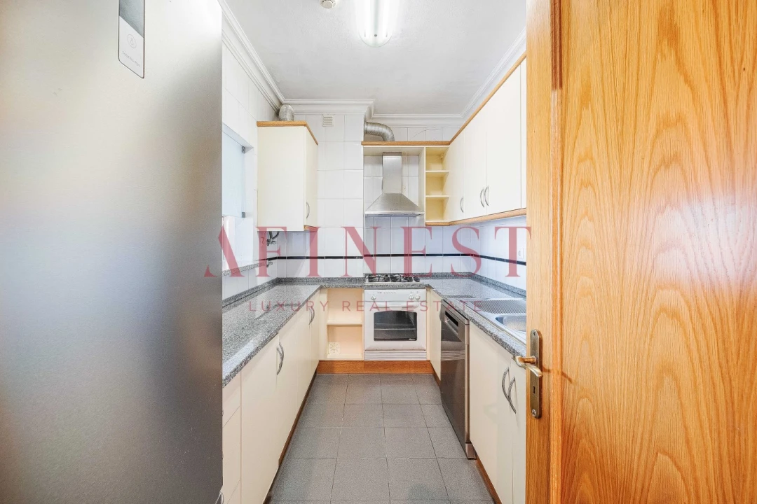 Apartamento T1 para Arrendamento em Santa Maria e São Miguel, São Martinho, São Pedro Penaferrim Foto 11