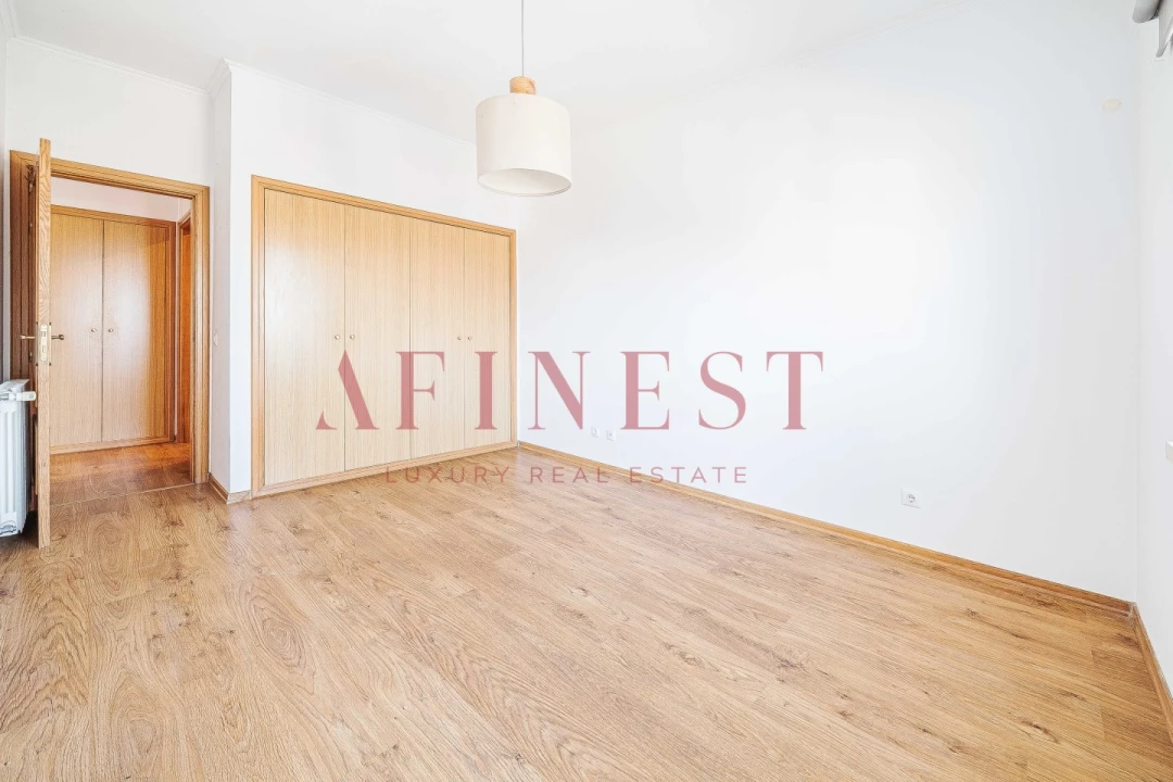 Apartamento T1 para Arrendamento em Santa Maria e São Miguel, São Martinho, São Pedro Penaferrim Foto 26