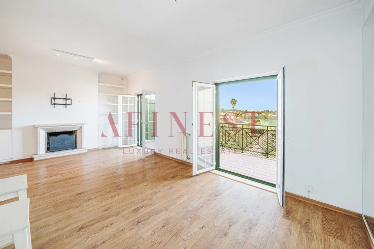 Apartamento T1 para Arrendamento em Santa Maria e São Miguel, São Martinho, São Pedro Penaferrim Foto 9