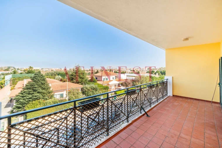 Apartamento T1 para Arrendamento em Santa Maria e São Miguel, São Martinho, São Pedro Penaferrim Foto 28