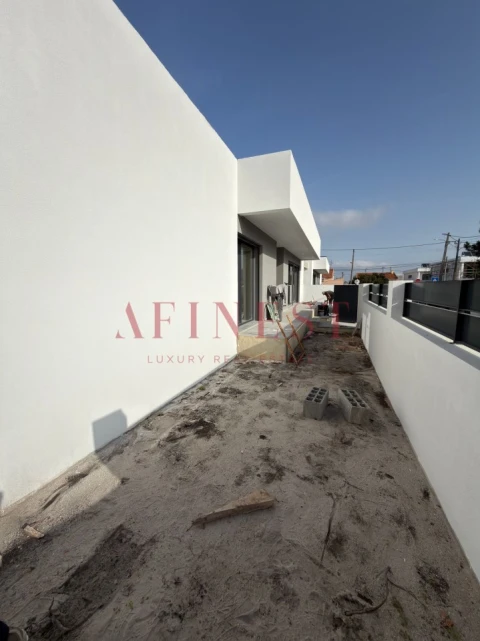 Moradia T3 para Venda em Fernao Ferro