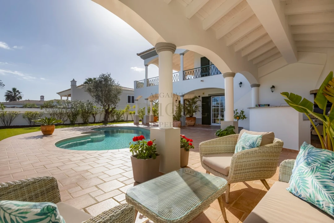 Moradia T4 para Venda em Lagos (São Sebastião e Santa Maria) Foto 15