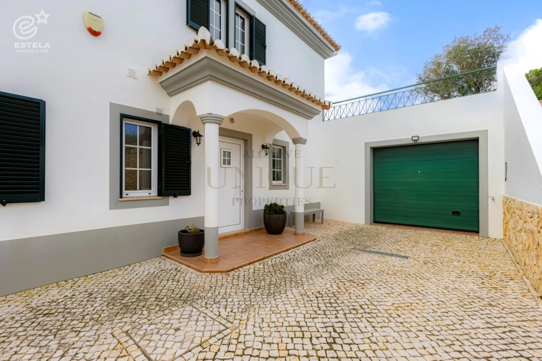 Moradia T4 para Venda em Lagos (São Sebastião e Santa Maria) Foto 45