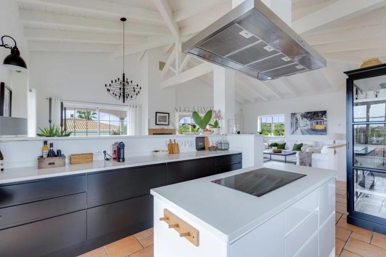 Moradia T4 para Venda em Lagos (São Sebastião e Santa Maria) Foto 12