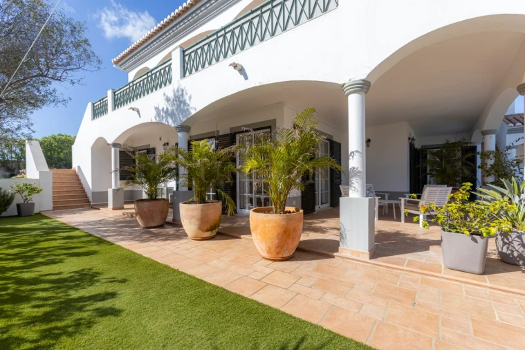 Moradia T4 para Venda em Lagos (São Sebastião e Santa Maria) Foto 17