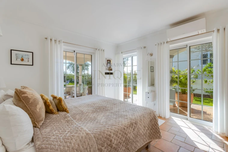 Moradia T4 para Venda em Lagos (São Sebastião e Santa Maria) Foto 23