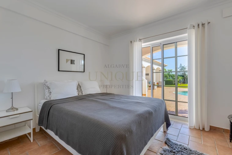 Moradia T4 para Venda em Lagos (São Sebastião e Santa Maria) Foto 29