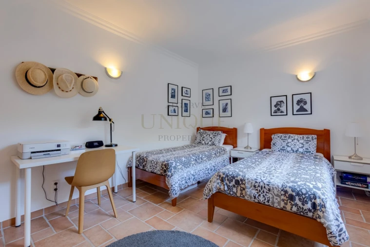 Moradia T4 para Venda em Lagos (São Sebastião e Santa Maria) Foto 34