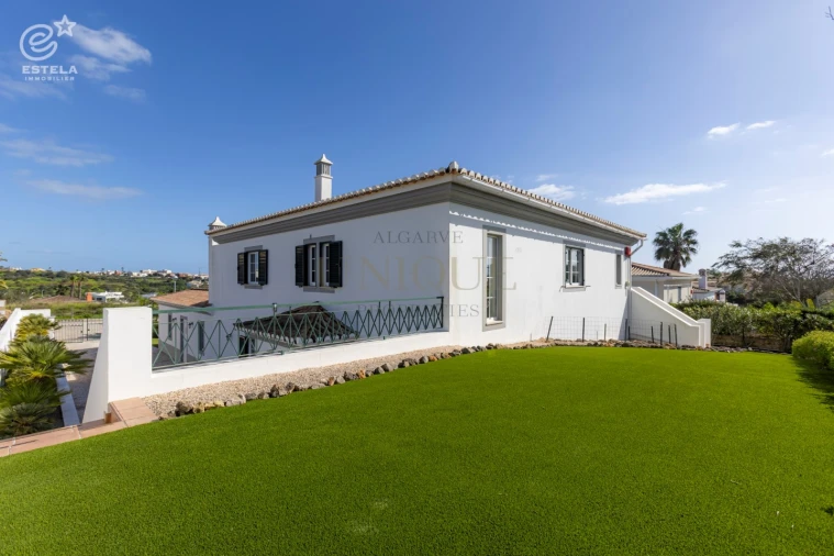 Moradia T4 para Venda em Lagos (São Sebastião e Santa Maria) Foto 43