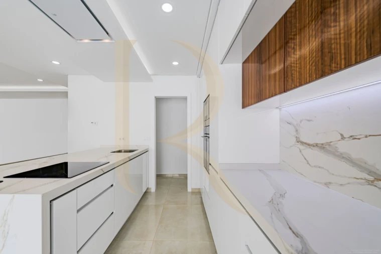 Moradia T4 para Venda em Corroios Foto 7