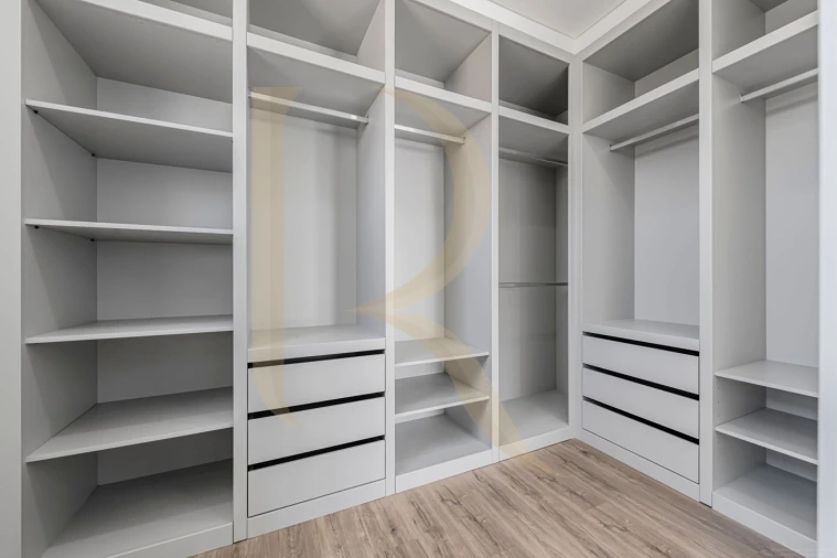 Moradia T4 para Venda em Corroios Foto 16