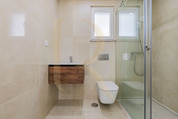 Moradia T4 para Venda em Corroios Foto 20