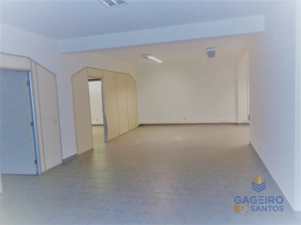 Loja para Venda em Caldas da Rainha - Santo Onofre e Serra do Bouro Foto 2