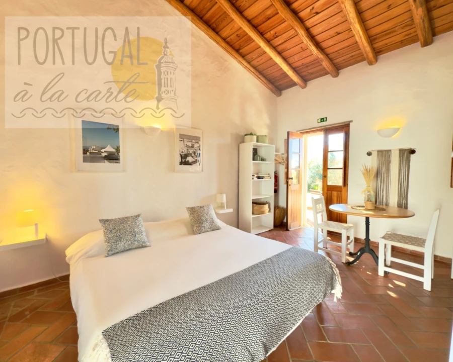 Moradia T5 para Venda em Quelfes Foto 23