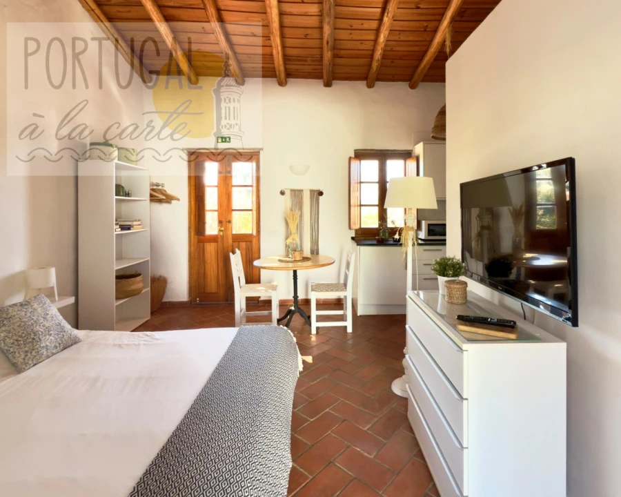 Moradia T5 para Venda em Quelfes Foto 24