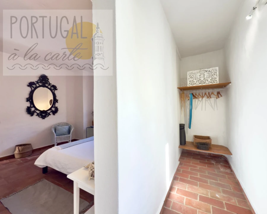 Moradia T5 para Venda em Quelfes Foto 34