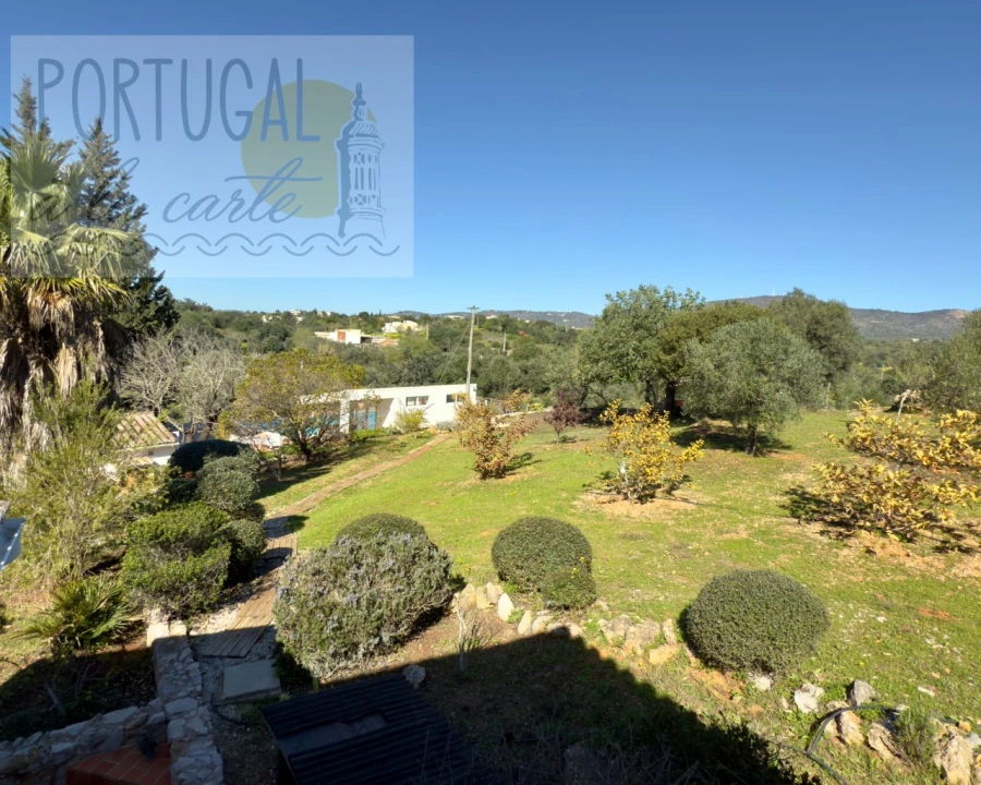 Moradia T5 para Venda em Quelfes Foto 46