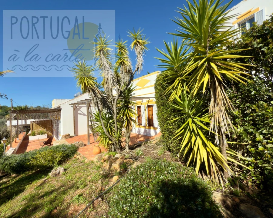 Moradia T5 para Venda em Quelfes Foto 4