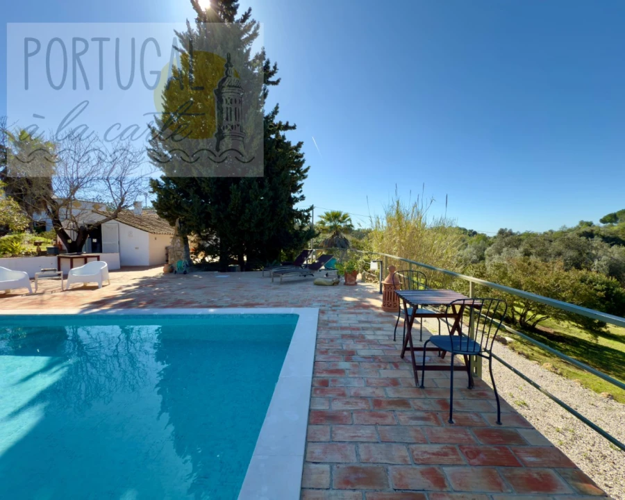 Moradia T5 para Venda em Quelfes Foto 59