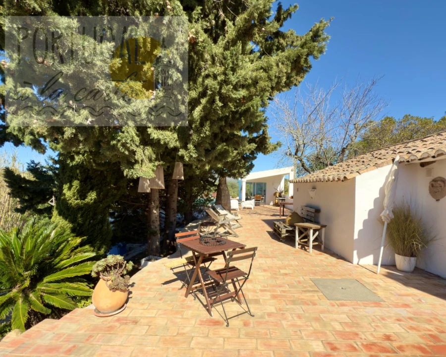 Moradia T5 para Venda em Quelfes Foto 66