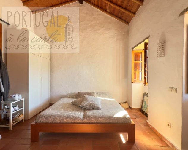 Moradia T5 para Venda em Quelfes Foto 15