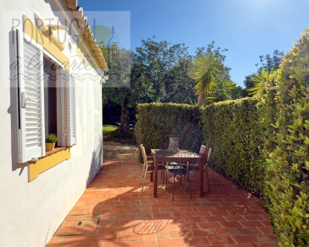 Moradia T5 para Venda em Quelfes Foto 40