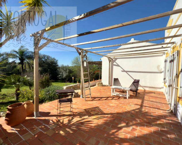 Moradia T5 para Venda em Quelfes Foto 42