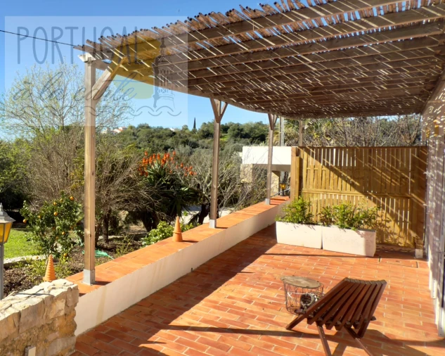 Moradia T5 para Venda em Quelfes Foto 43